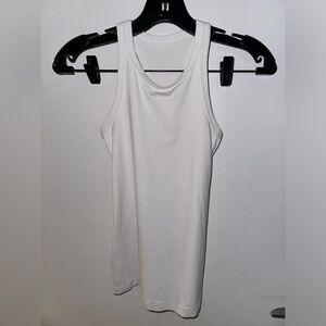 Lululemon workout sleeveless top 4